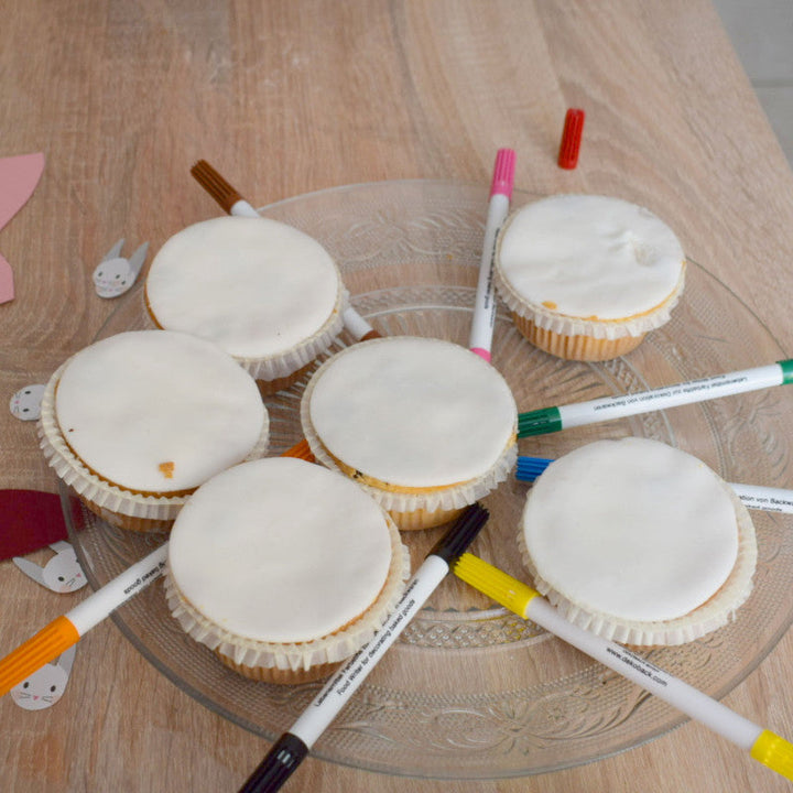 Cupcakes met eetbare inkt stiften