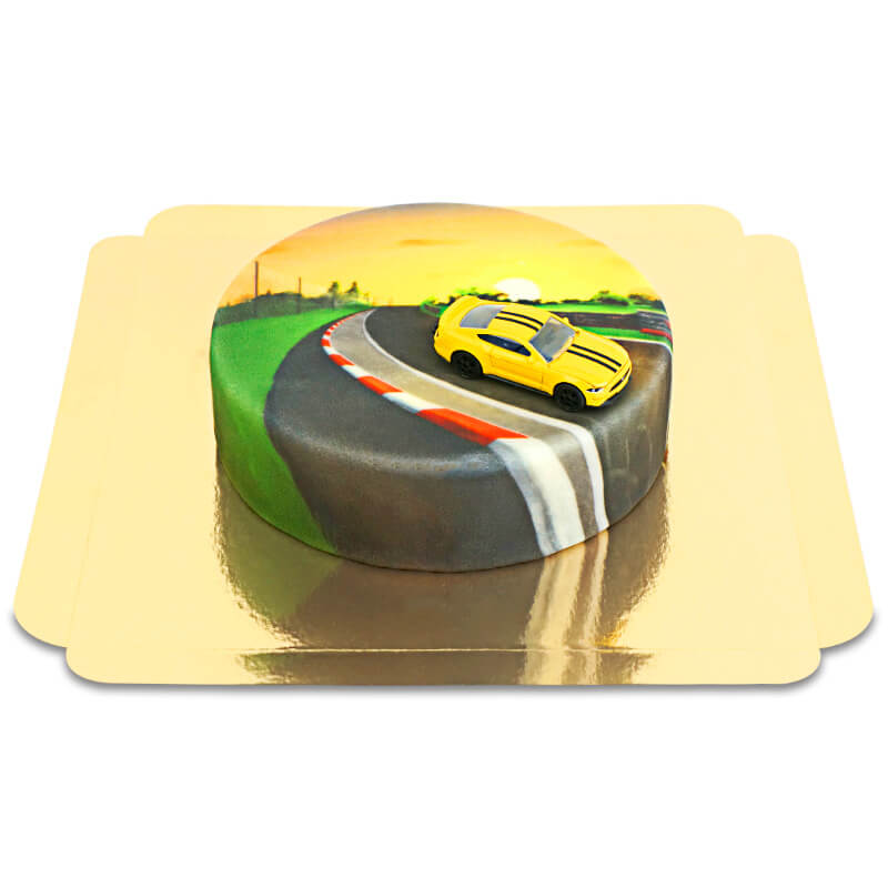FordÂź-Spielzeugauto auf Torte