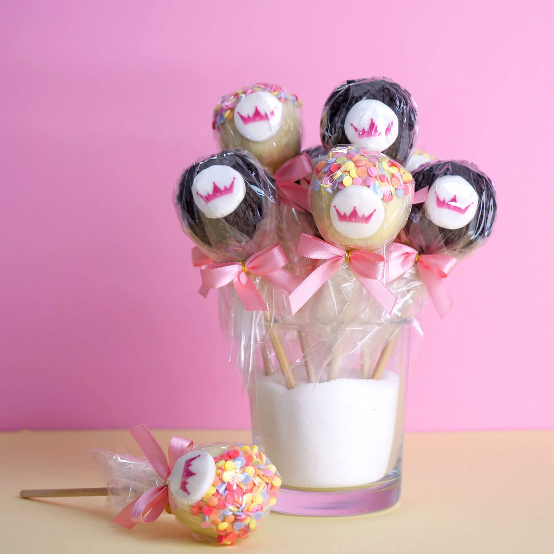 12 Cake-Pops met logo, Red Velvet & Chocolate Chip