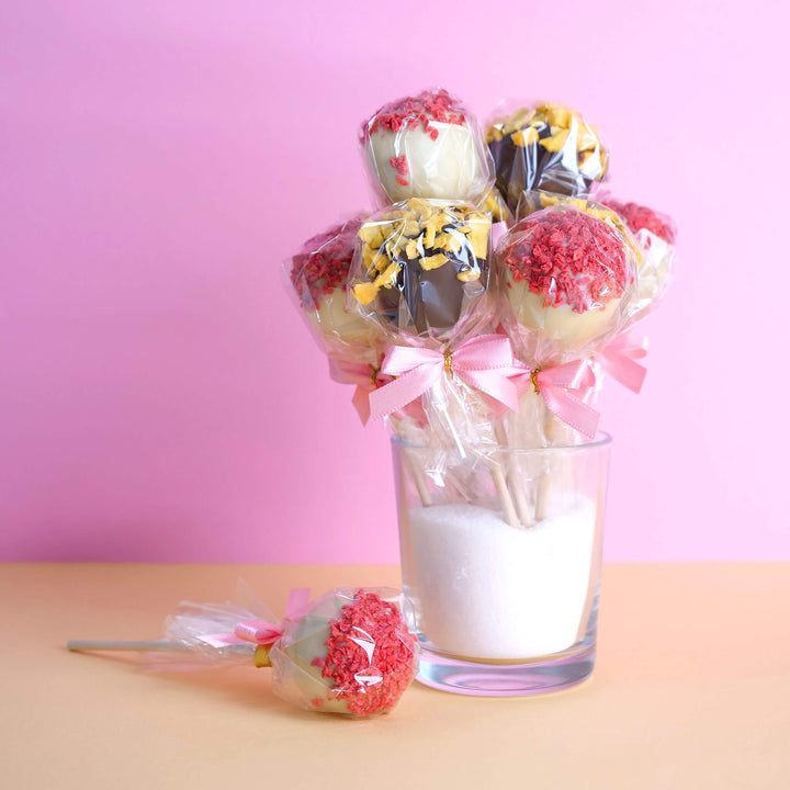 Cake-Pops met Sinaasappel- & Aardbei-Crisp (12 Stuks)