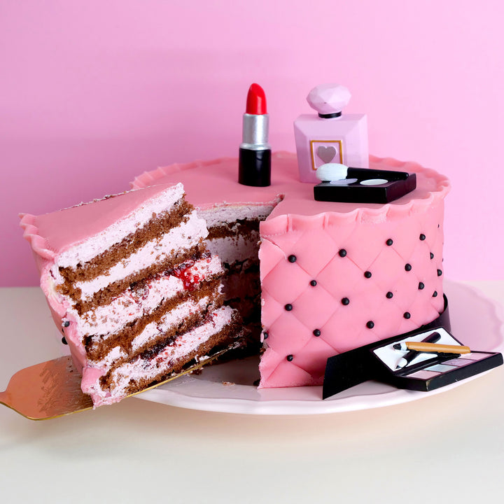 Luxe Make-Up taart met zwart lint