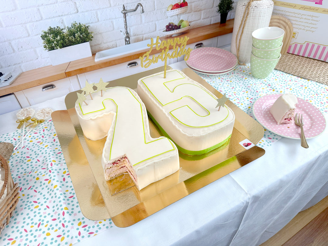 Dubbele cijfer taart, verschillende kleuren 