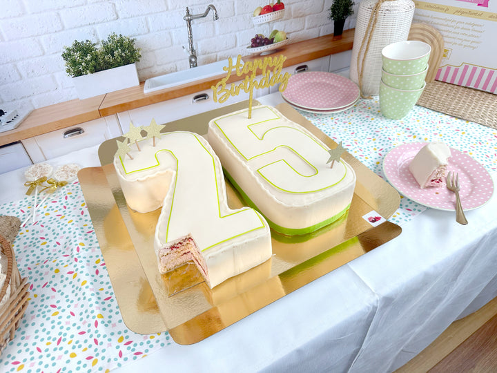 Dubbele cijfer taart, verschillende kleuren 