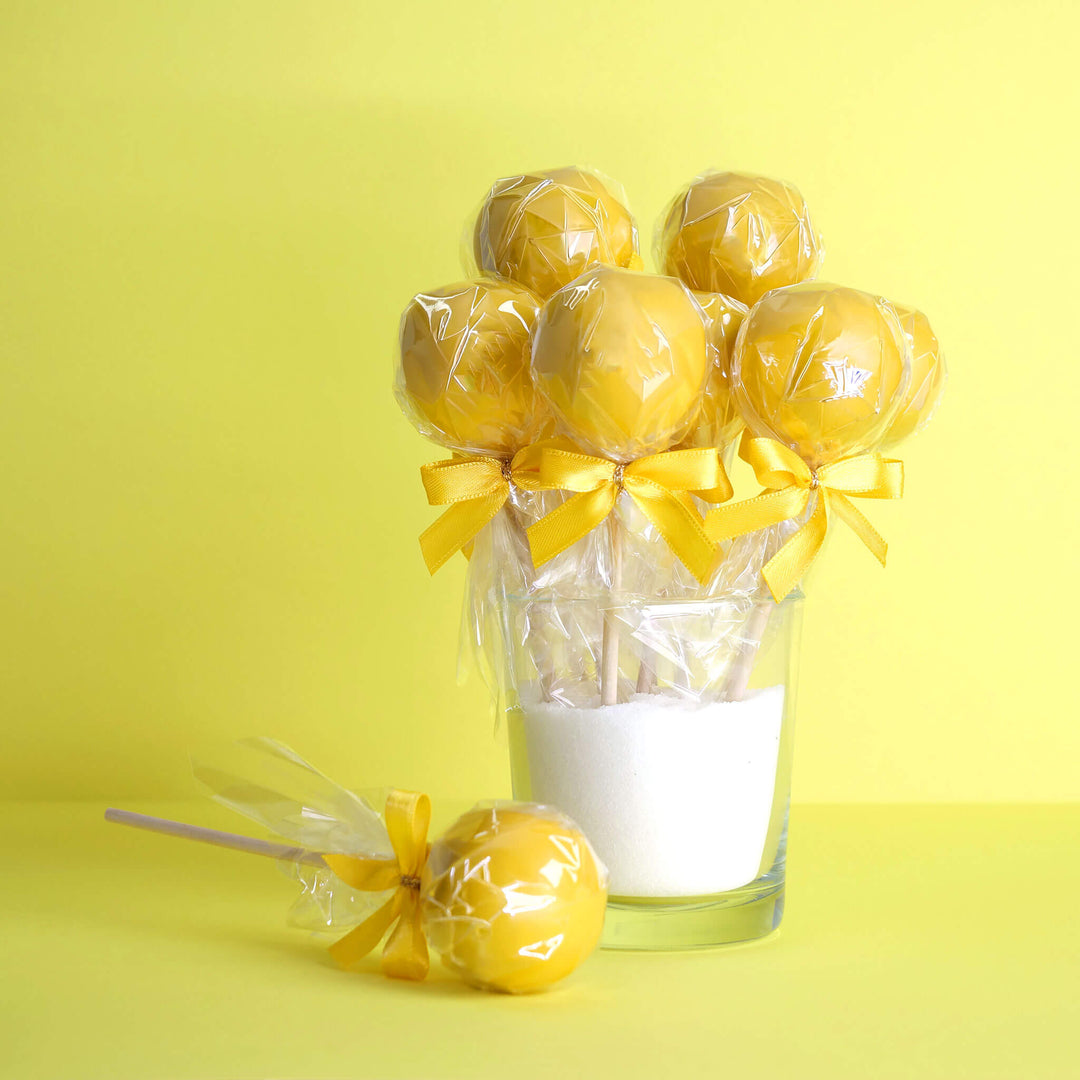 Effen gekleurde cake pops (12 stuks)
