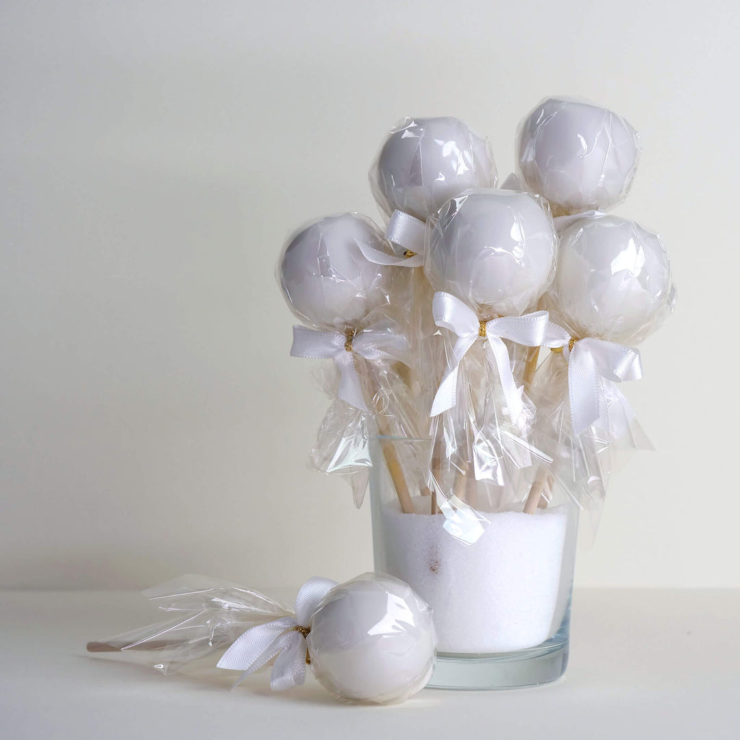 Effen gekleurde cake pops (12 stuks)
