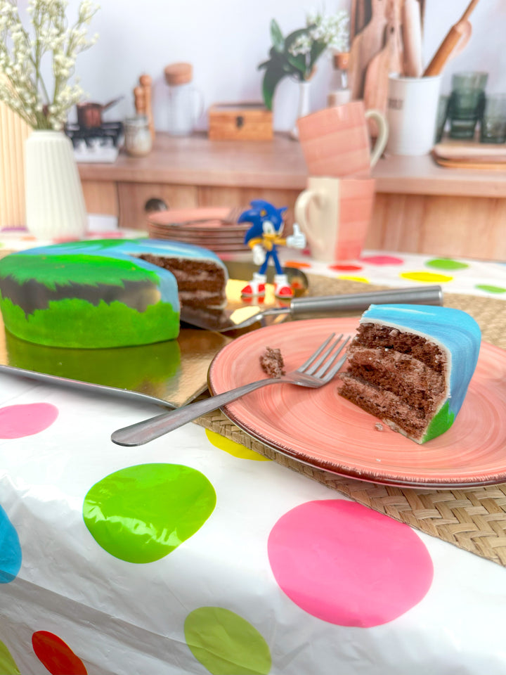 Sonic® figuur op eiland taart
