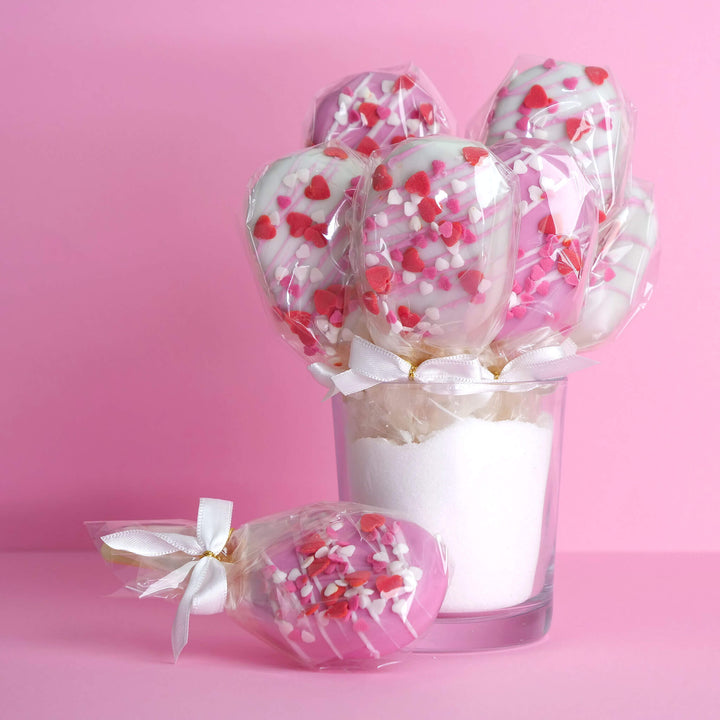 Love cake-popsicle met hartjesconfetti (10 stuks)