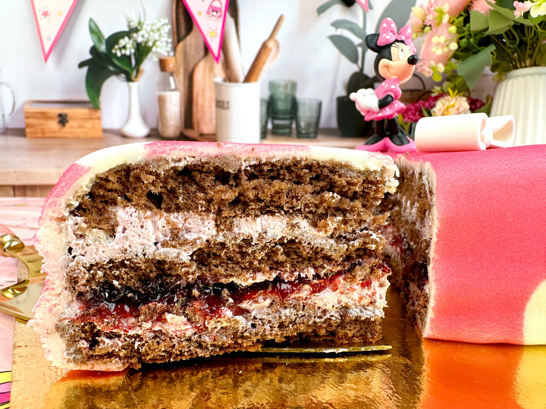 Minnie® Mouse® op taart met figuur 