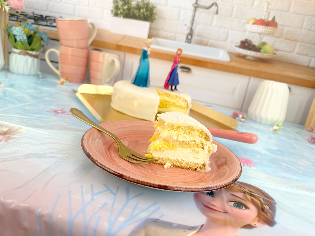 Frozen® Anna® & Elsa® op sneeuwvlok taart