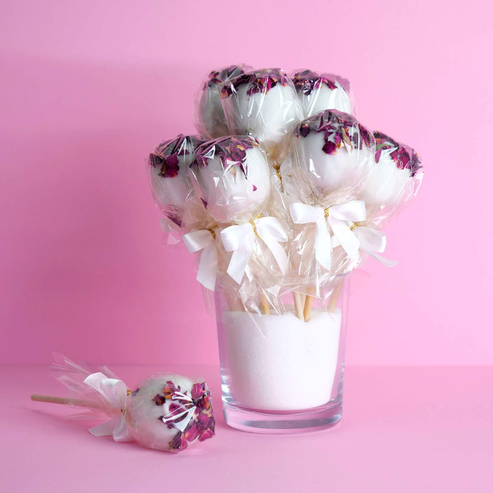 Witte Cake Pops met Rozenblaadjes (12 stuks)