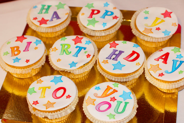 Verjaardag cupcakes, 9 stuks
