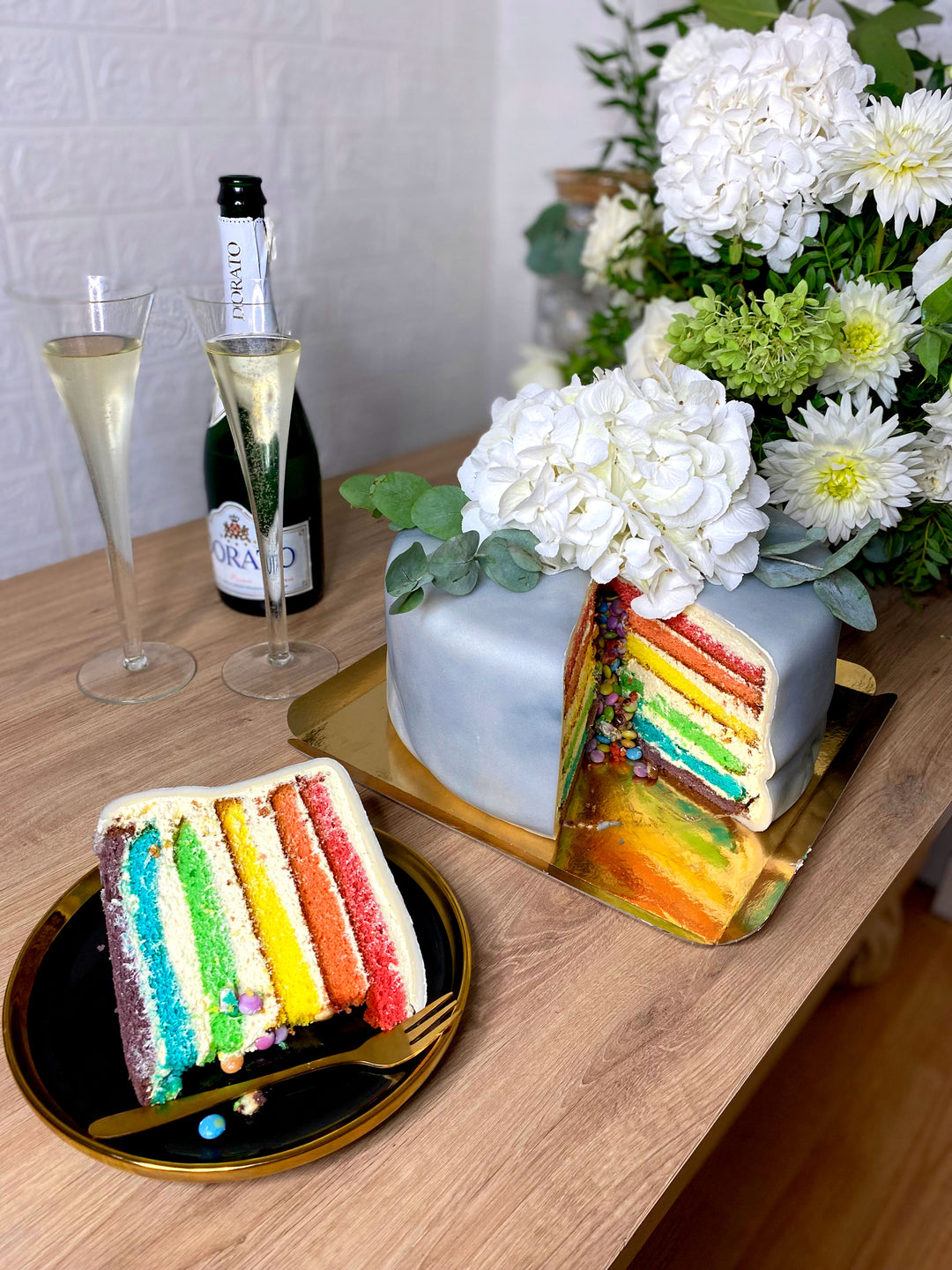 Luxe taart van Marmerpatroon – dubbele hoogte