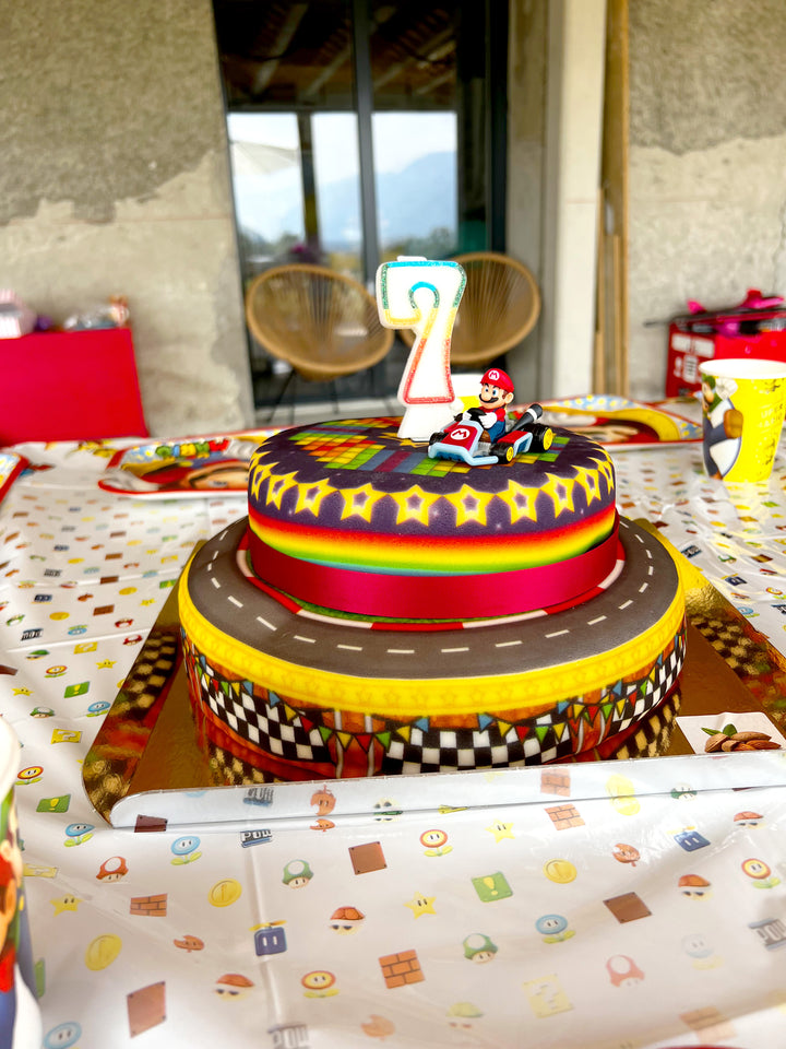 Mario Kart® op wereldbaan twee lagen taart