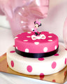  Minnie® Mouse® op gestipte 2-verdiepingentaart