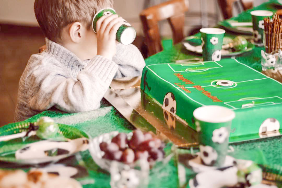 Voetbalveldtaart 