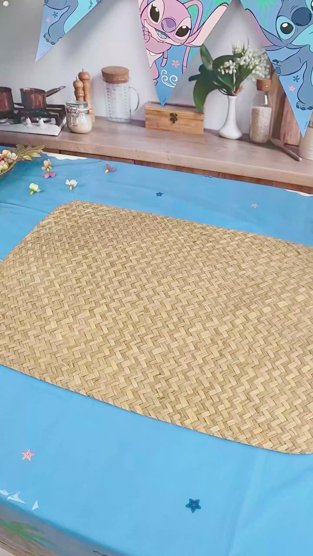 Angel & Stitch® op tropische Deluxe-taart