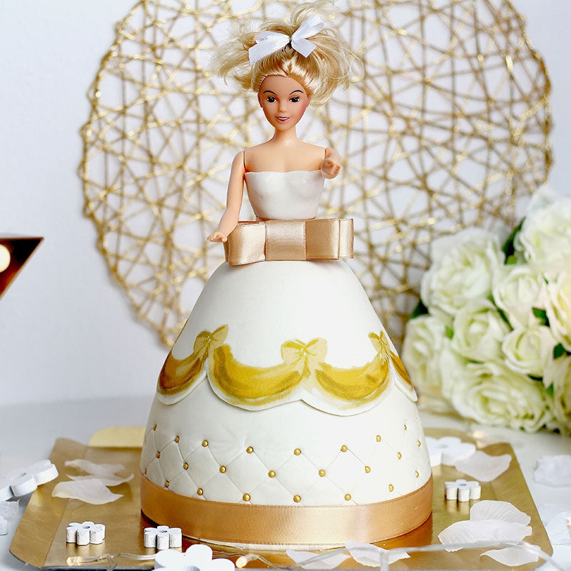 Prinsessenpop in gouden jurk taart deluxe
