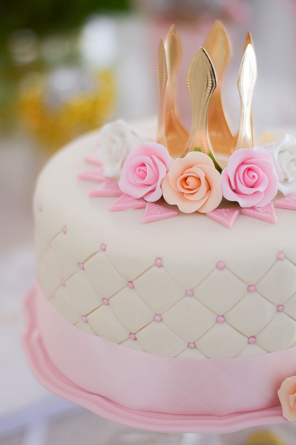 Happy birthday luxe roze taart - Dubbele hoogte